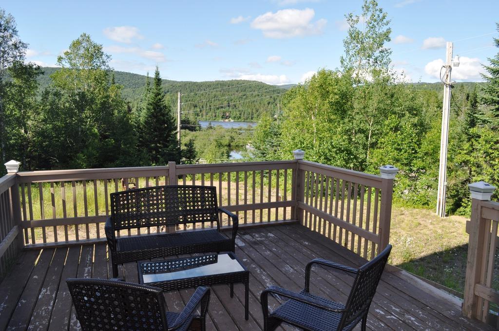 La Taniere De L'Ours Hotel Saint-Donat Exterior foto